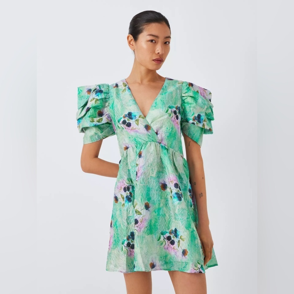 Elliatt NWT Radiant Mini Dress in Green Blue Multi Size Small